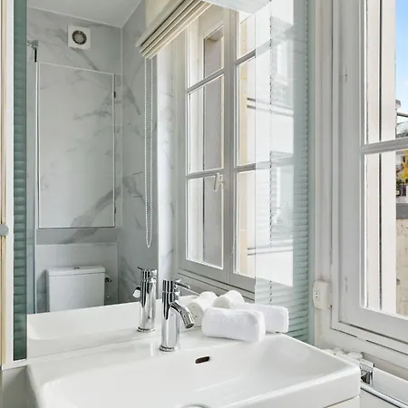 Bnbnova - 2Br - Le Louvre & Notre-Dame Apartment Paris